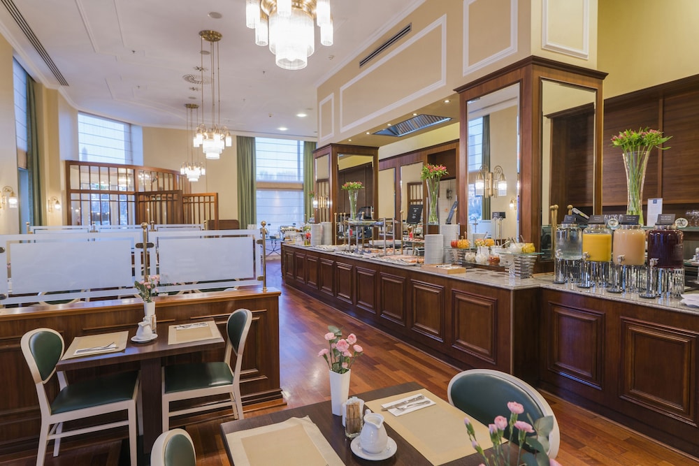 restaurant-cafeteria