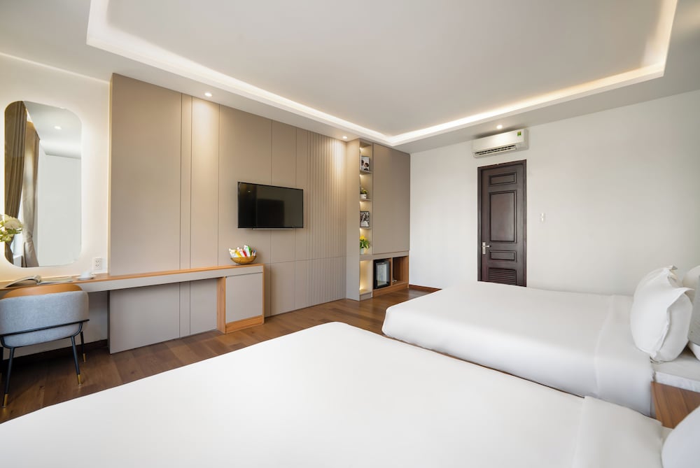 Duong Gia Da Nang Hotel 12/20