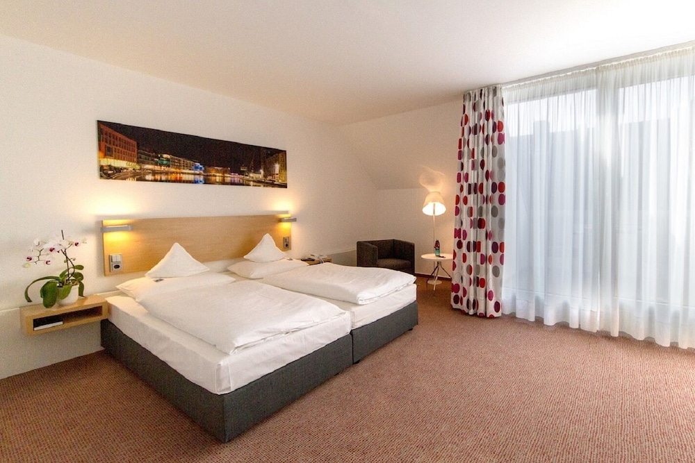 TOP KHR Stadthotel Munster 15/80