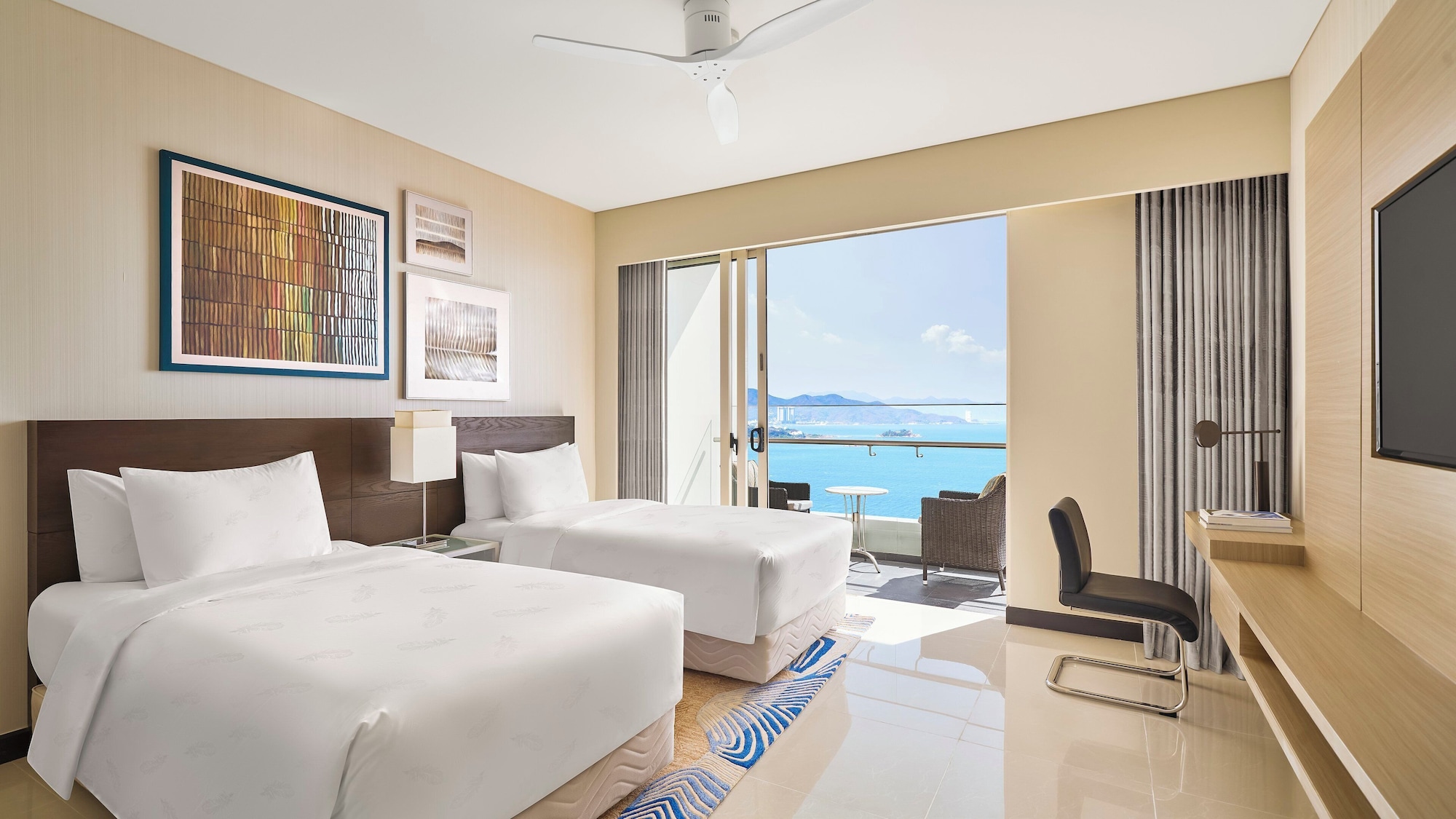 2 Bedrooms, Horizon, Suite, King and Twin Beds, Ocean View
