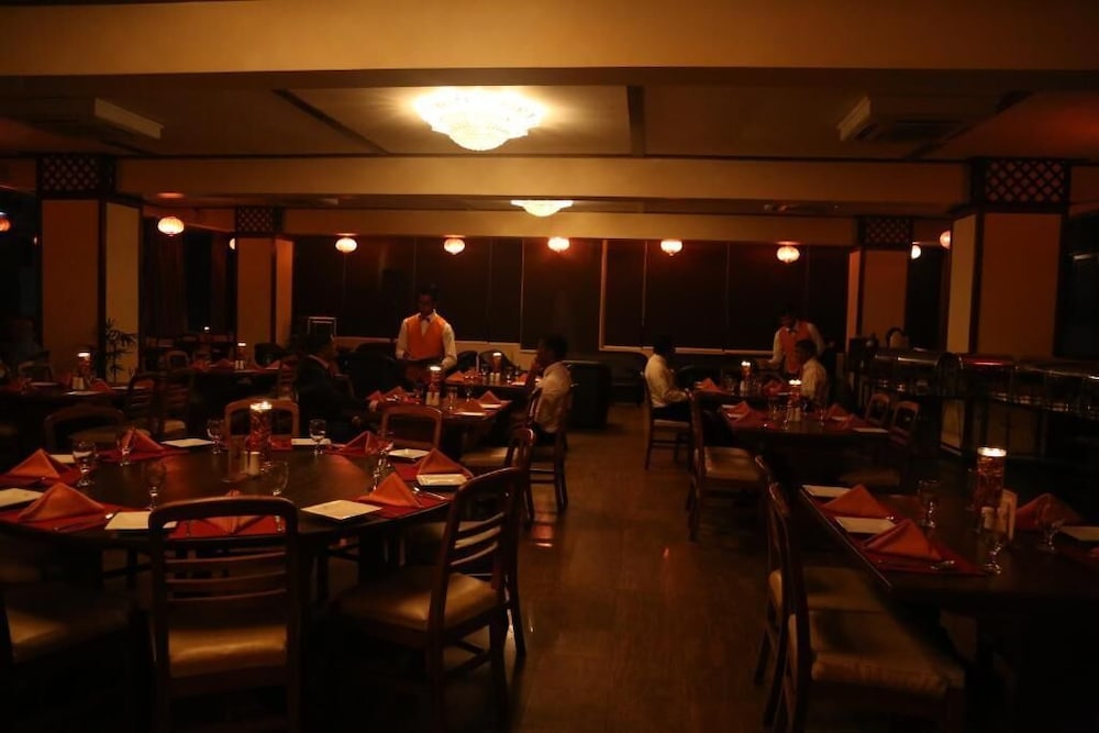 Hotel Sapphire 44/48