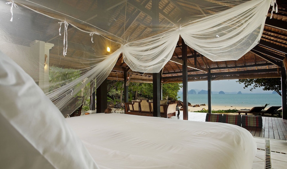 Family, 2 Double Beds, Beach Front