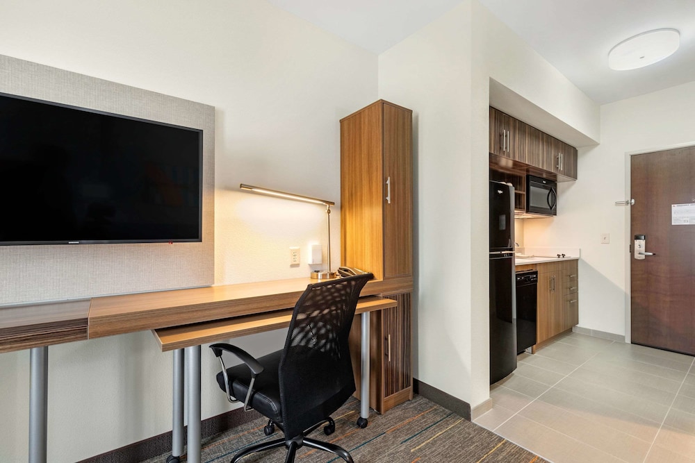 Mainstay Suites Lancaster Dallas South 33/37