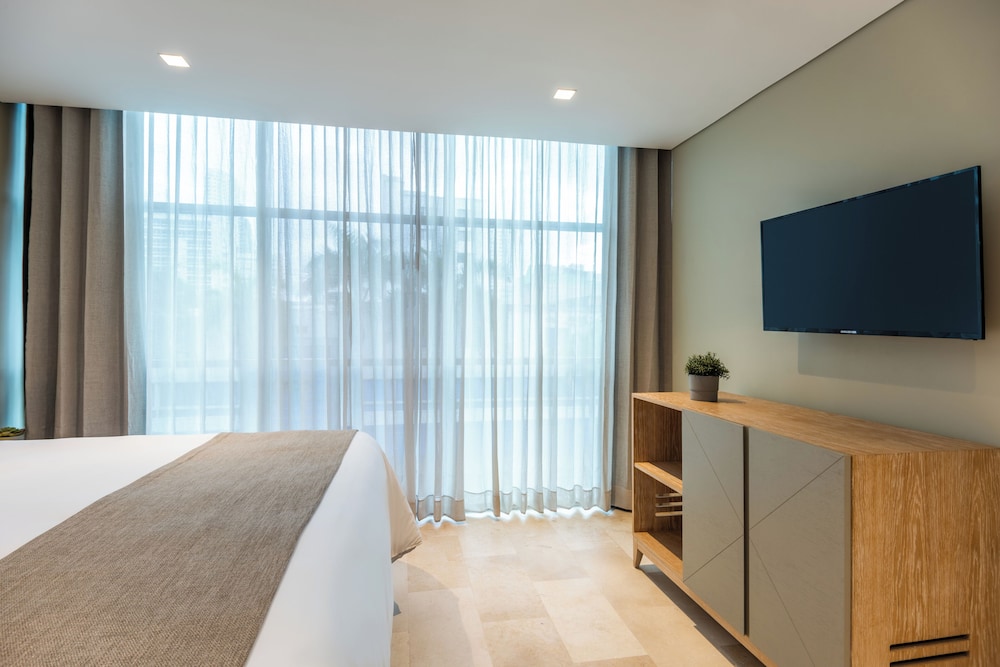 Oz Hotel Collection 43/49