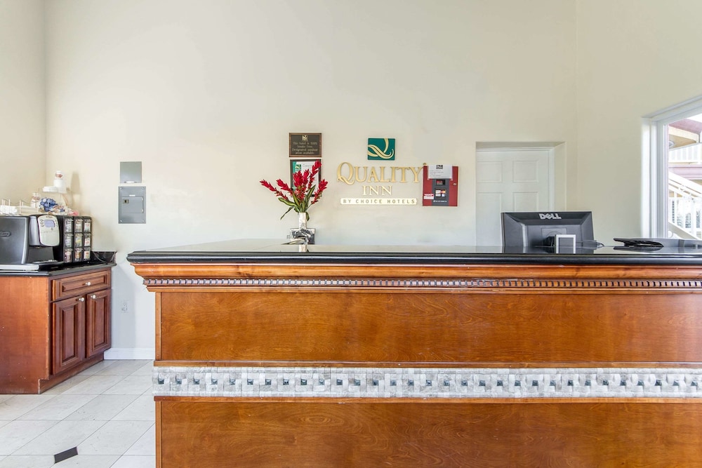 Signature Inn Berkeley 9/50