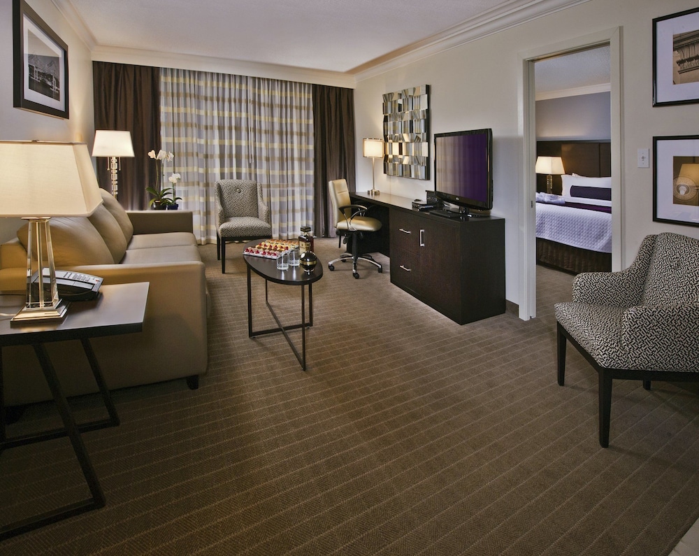 Crowne Plaza Suffern - Mahwah 40/81