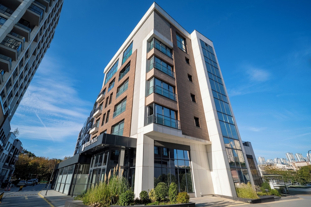 Rusel Park Residence 3/50