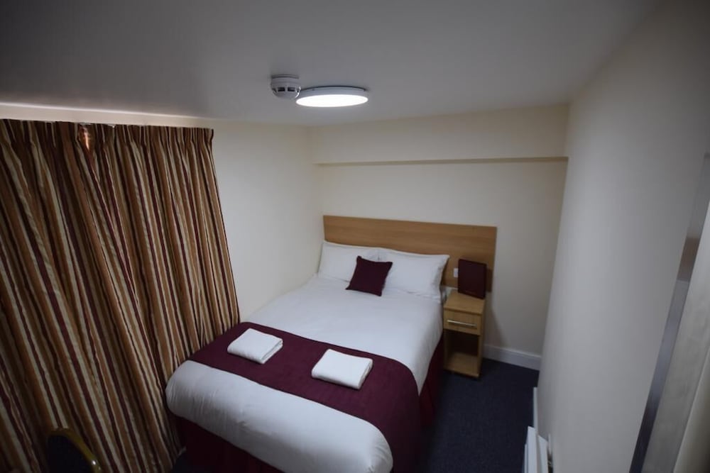 Premierlux Serviced Apartments 22/62