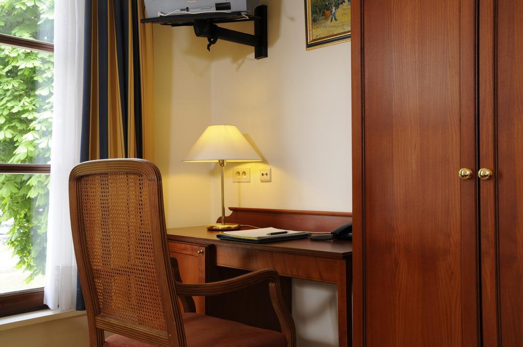 Hotel Rosenburg 11/33