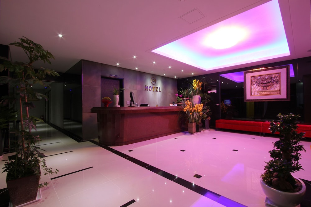 Hotel JM 4/32