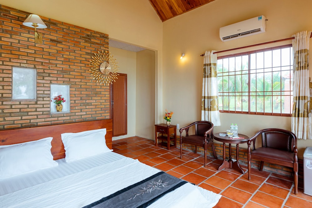 bungalow, sea view