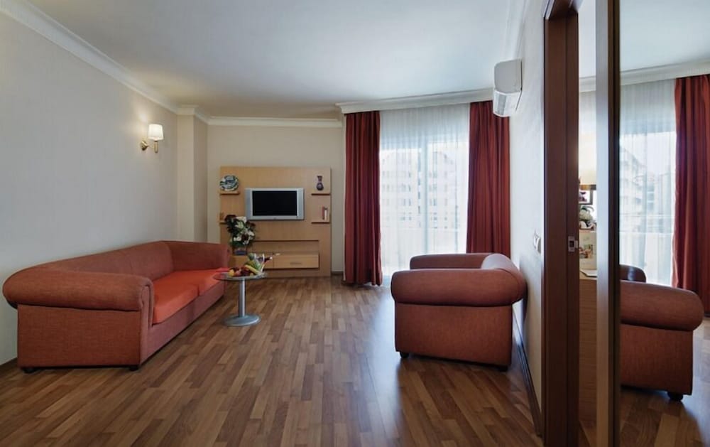 Alaiye Resort & Spa Hotel 25/50