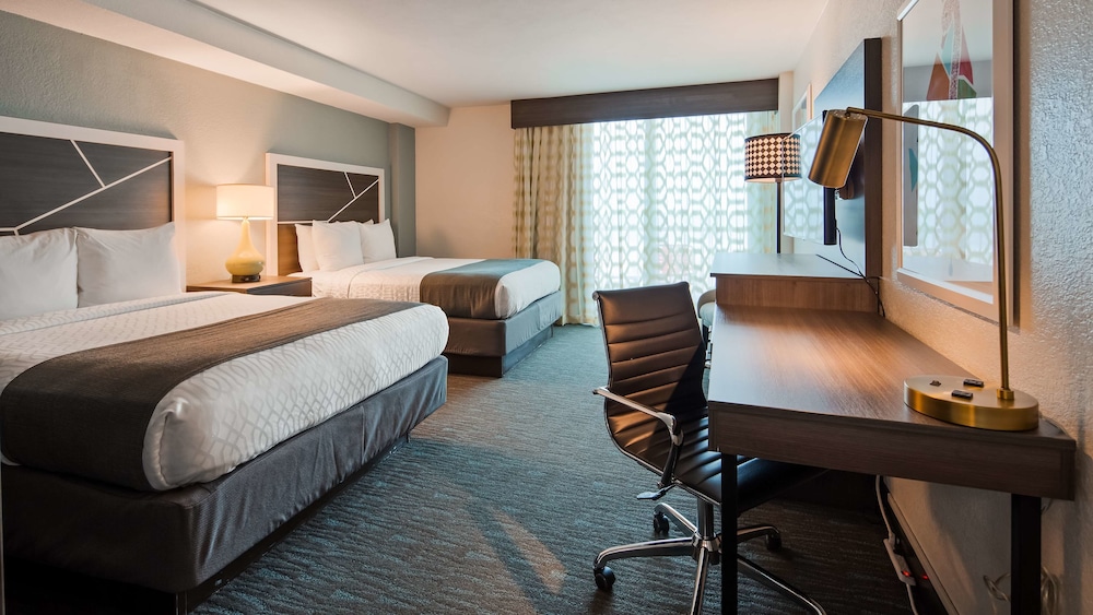 Best Western Plus Daytona Inn Seabreeze Oceanfront 27/47