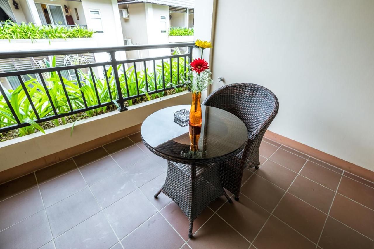 Bali Hotel 7/50