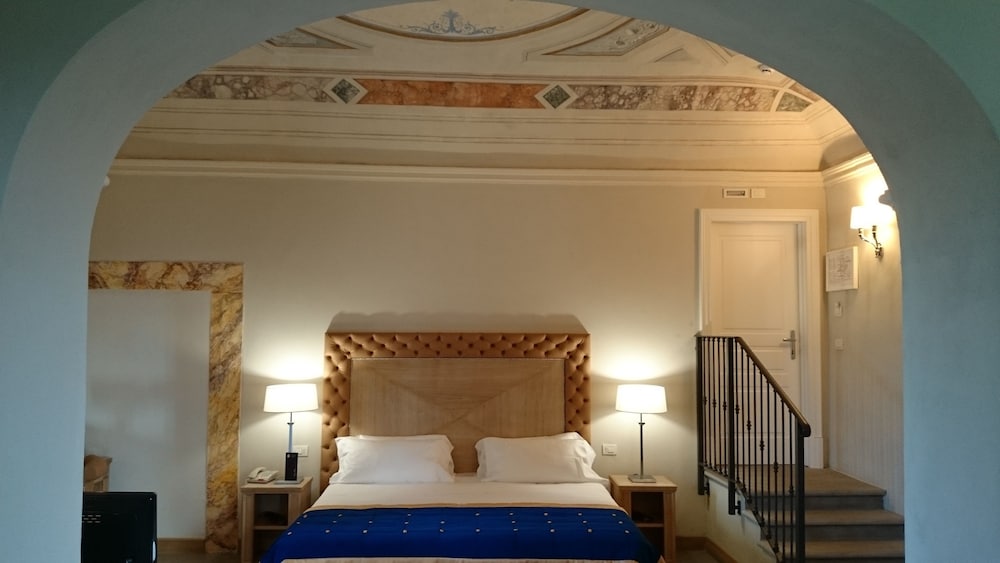 VILLA TOLOMEI HOTEL AND RESORT 24/71