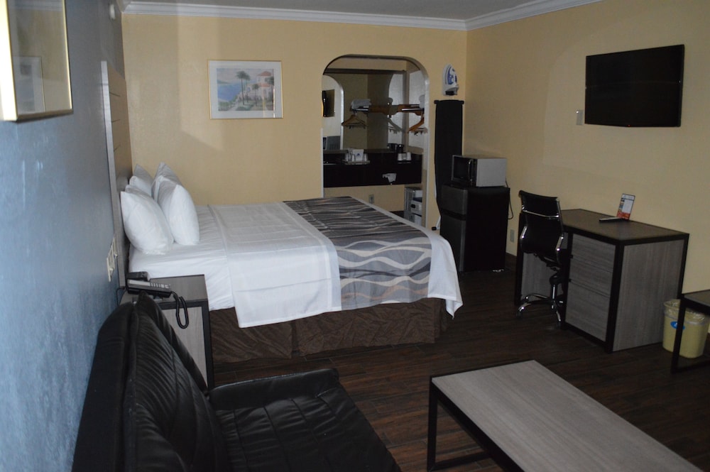 Americas Best Value Inn Ft. Myers 24/49