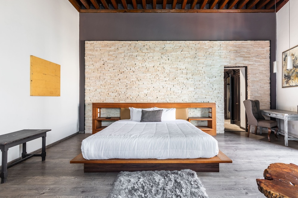 Meson de Santa Rosa Luxury Hotel 34/70
