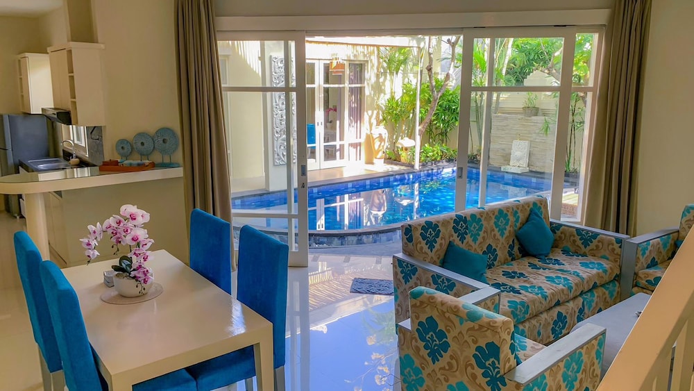 Awila Villas Kuta 45/61
