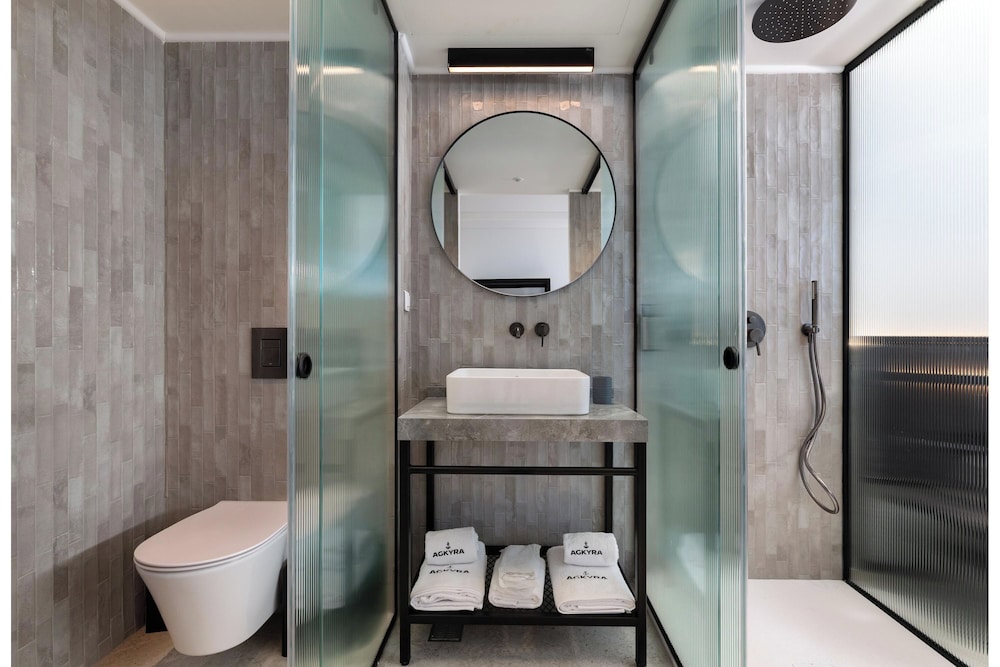 Agkyra Boutique Hotel 66/67