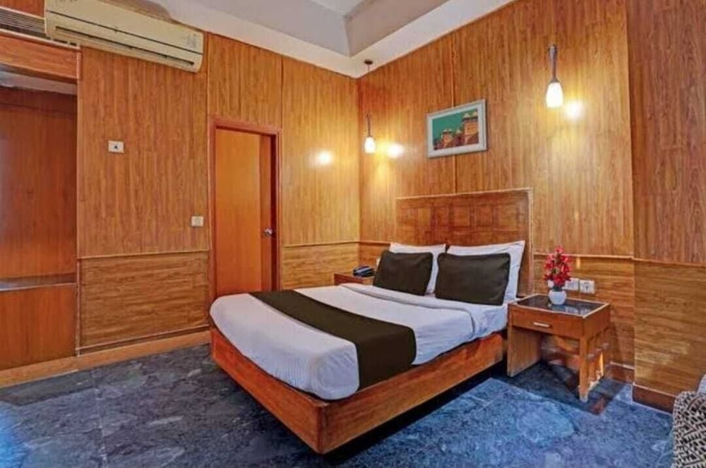Oyo 421 One Hotel 29/44