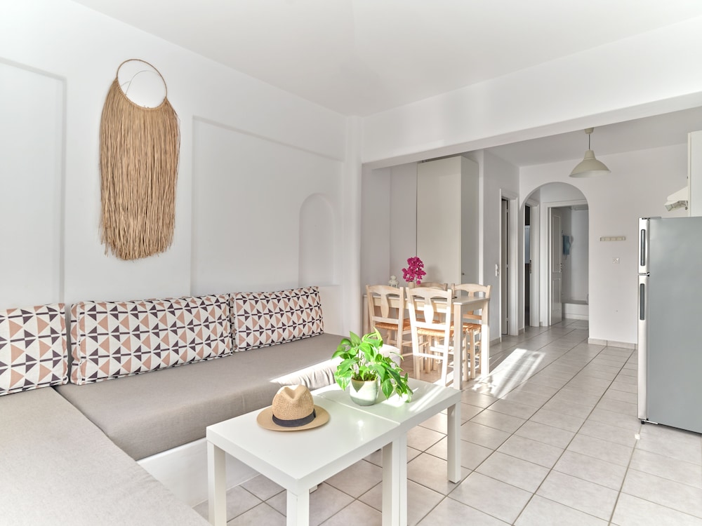 Cleopatra Homes 35/50