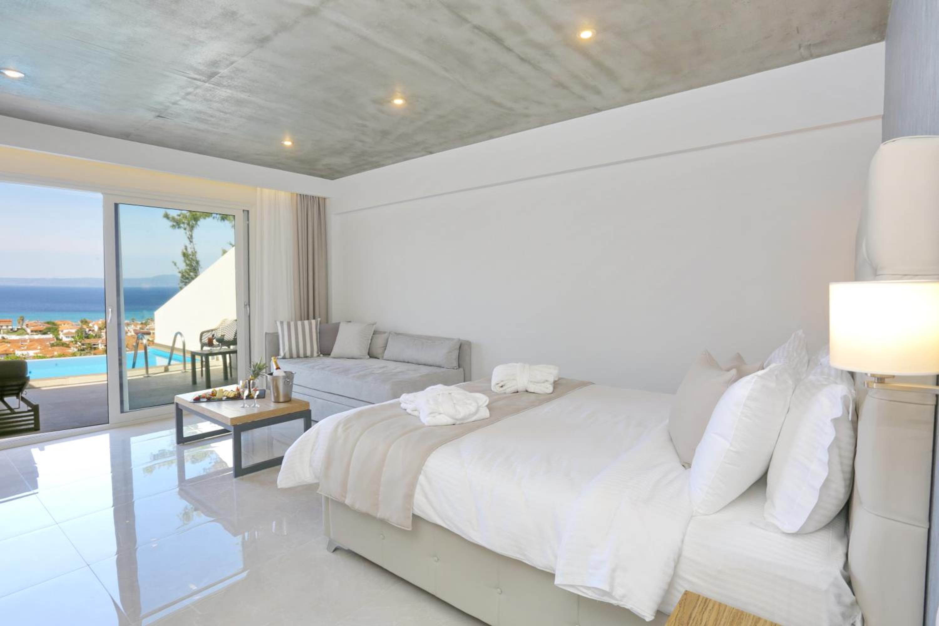 Junior Suite, Deluxe, Panoramic Sea View, Private Heated Pool، Alia Palace - Adults Only 4/7