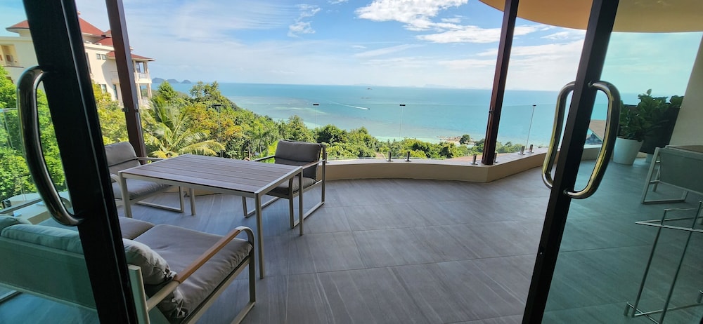 Sunset Hill Boutique Resort 45/77