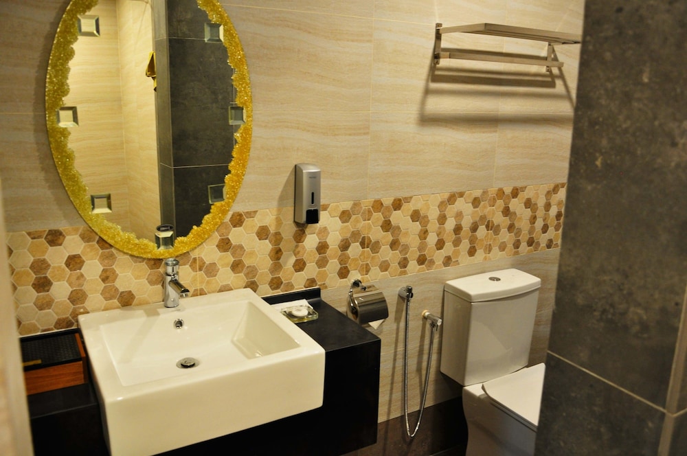 Valya Hotel 47/55