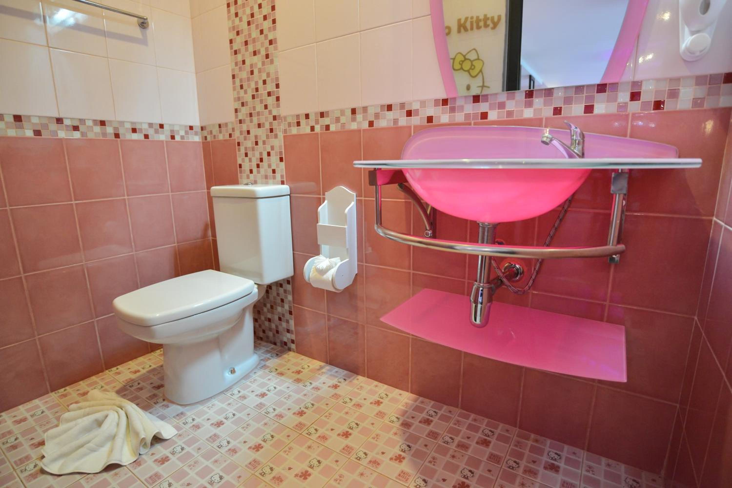 Suite, King Bed, 3 King Beds, Bed Villa Resort Chaing Rai 9/10