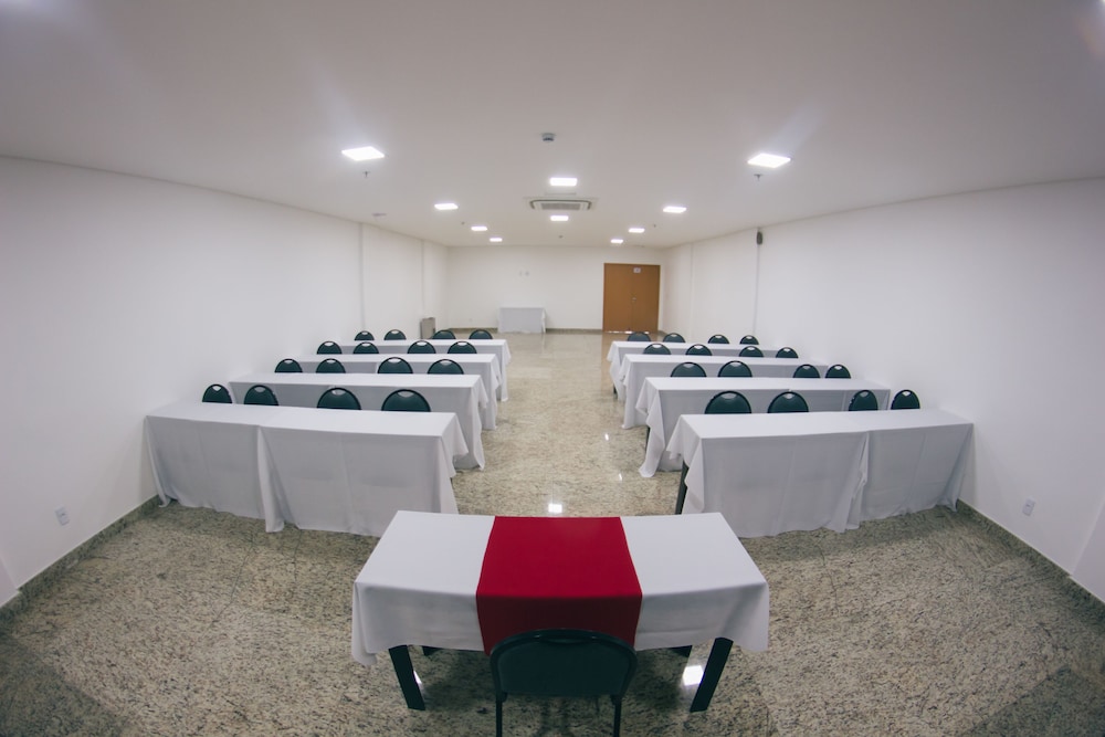 Summit Suites Hotel Cacapava 58/66