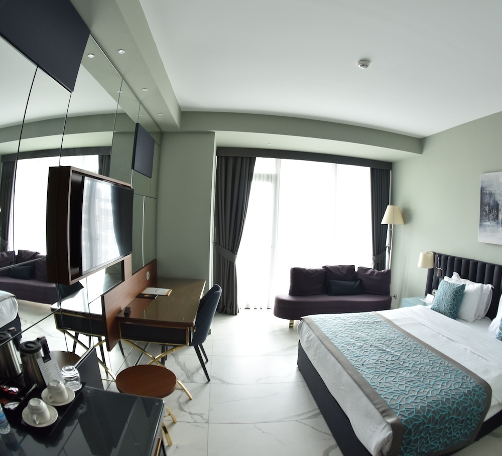 Capella Otel 12/42