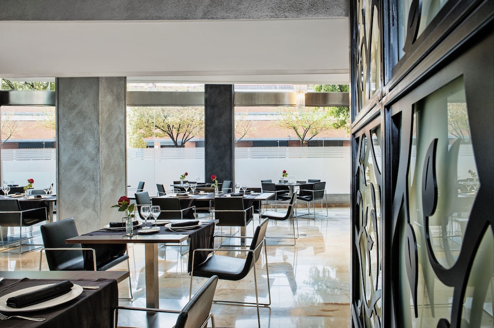 Salles Hotel Ciutat Del Prat 57/71