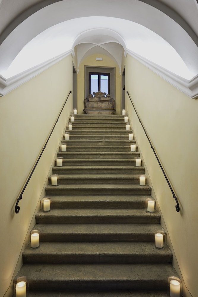 Castello Di Montegridolfo Spa Resort 47/89