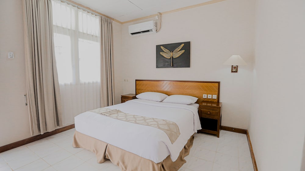 SUPERIOR, TWIN BEDS
