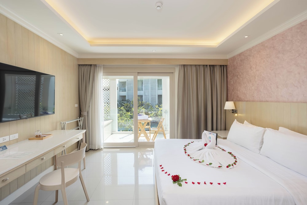 The Sea-Cret Hua Hin Hotel 25/73