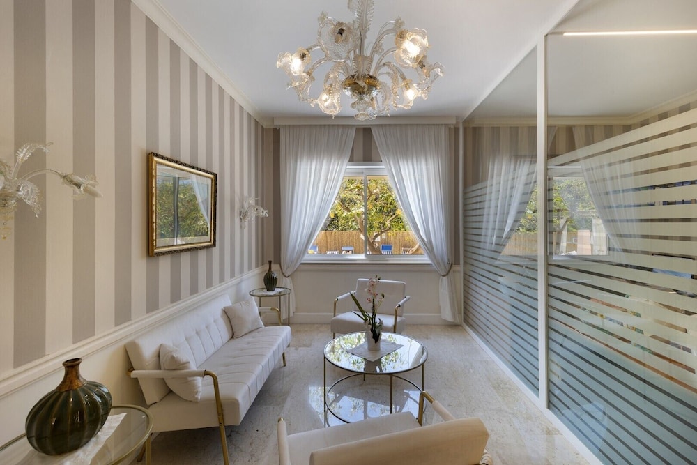 Hotel Regina Sorrento 42/72