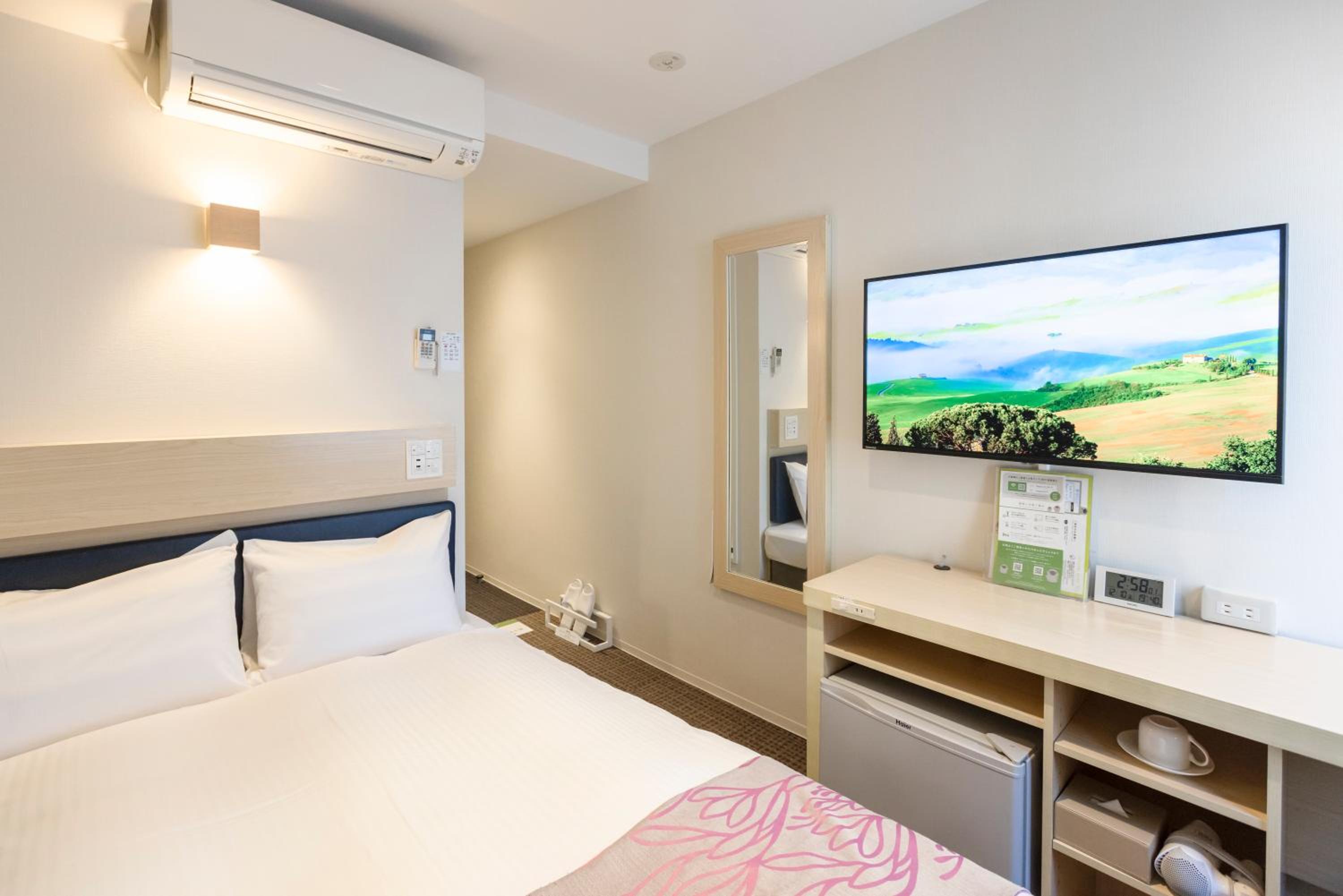 Semi Room, Semi Double Bed, Small