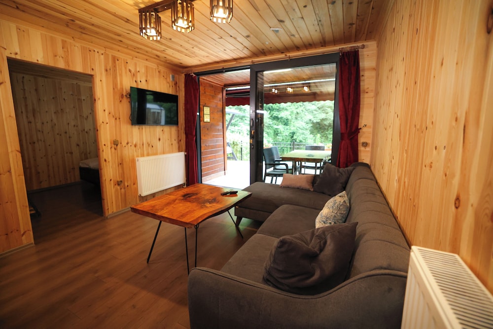 Tuva Villa's 35/50