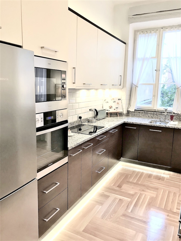 Luxury Apartments Mondrian Market Square 22/50
