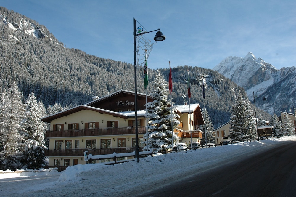 Villa Emma 8/69
