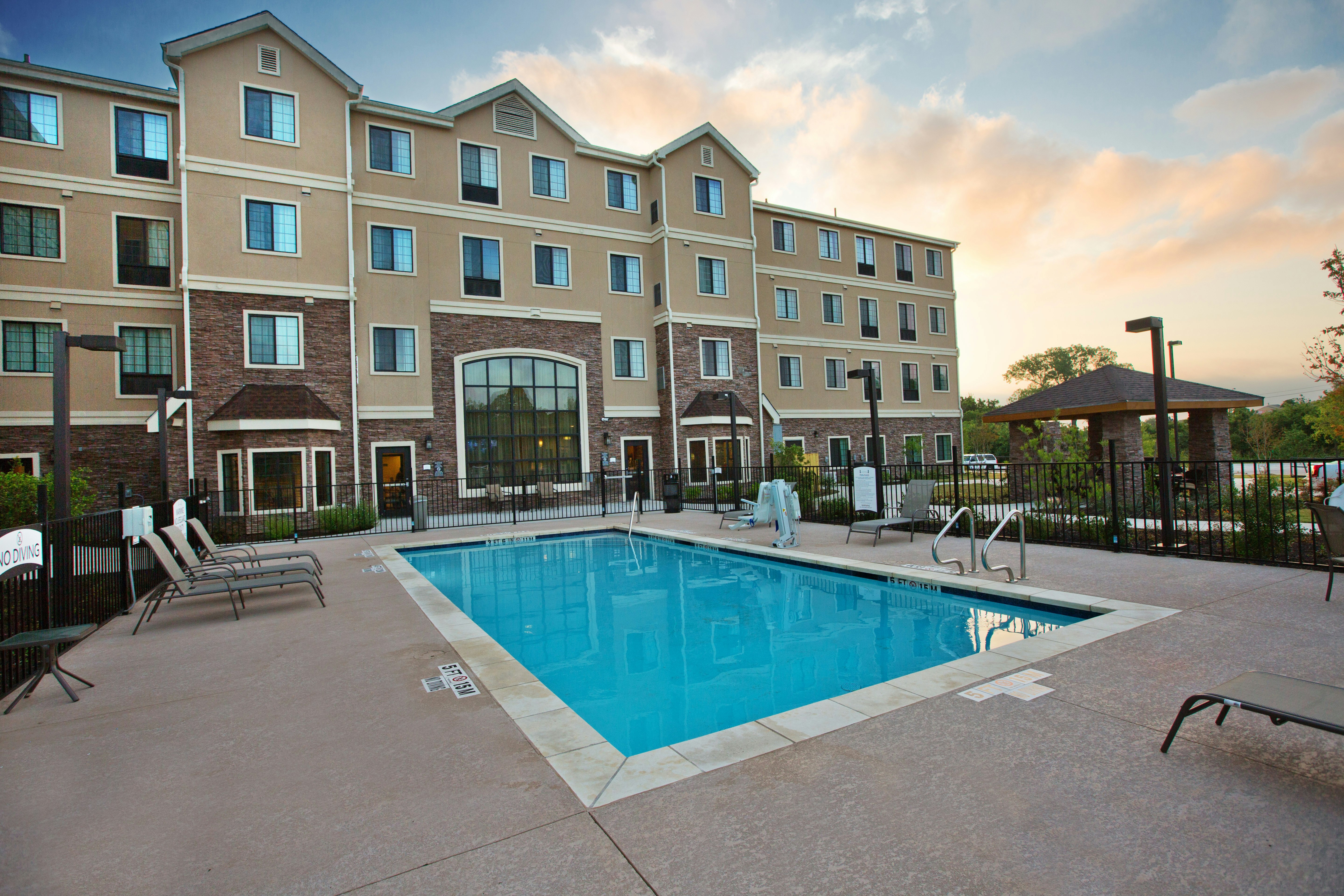 Staybridge Suites Austin South Interstate Hwy 35 2/58