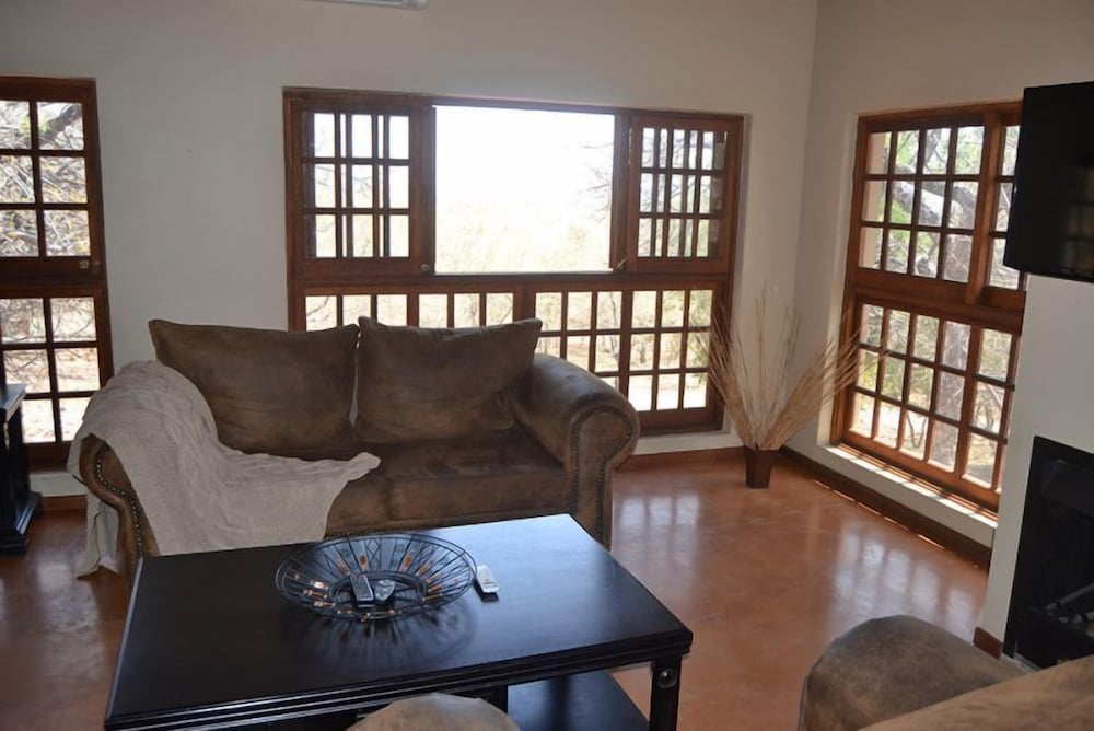 Thabaledi Game Lodge 22/50