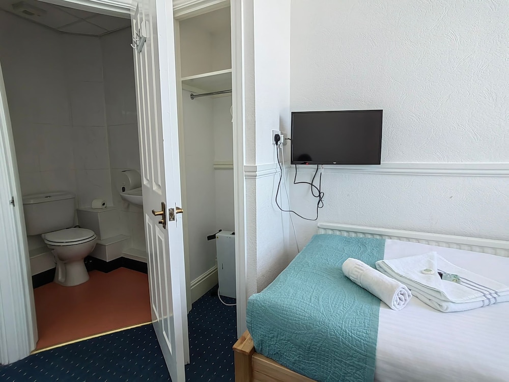 Celtic Bay Guest House 48/57