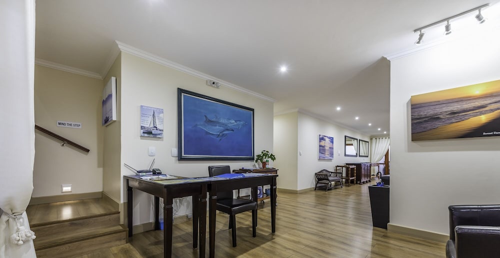 Aquamarine Guest House 52/73