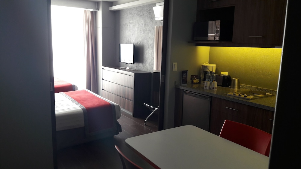 Hotel Block Suites 52/69