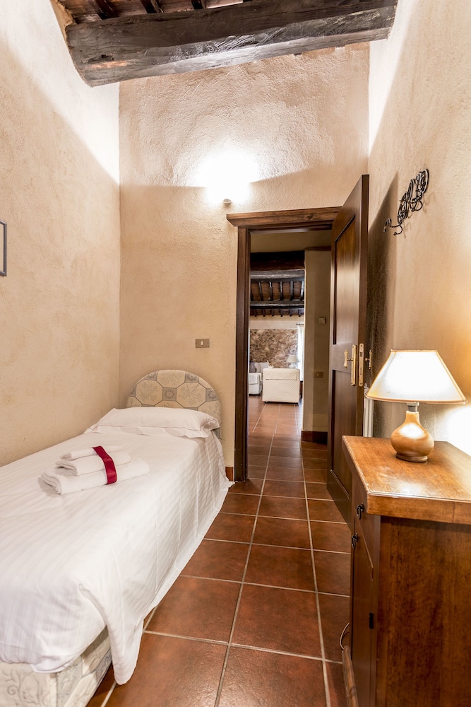 Residence Borgo Il Poggiaccio 47/82