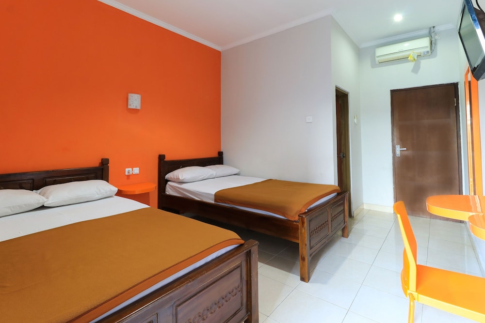 Hotel Warta Putra by ZUZU 11/32
