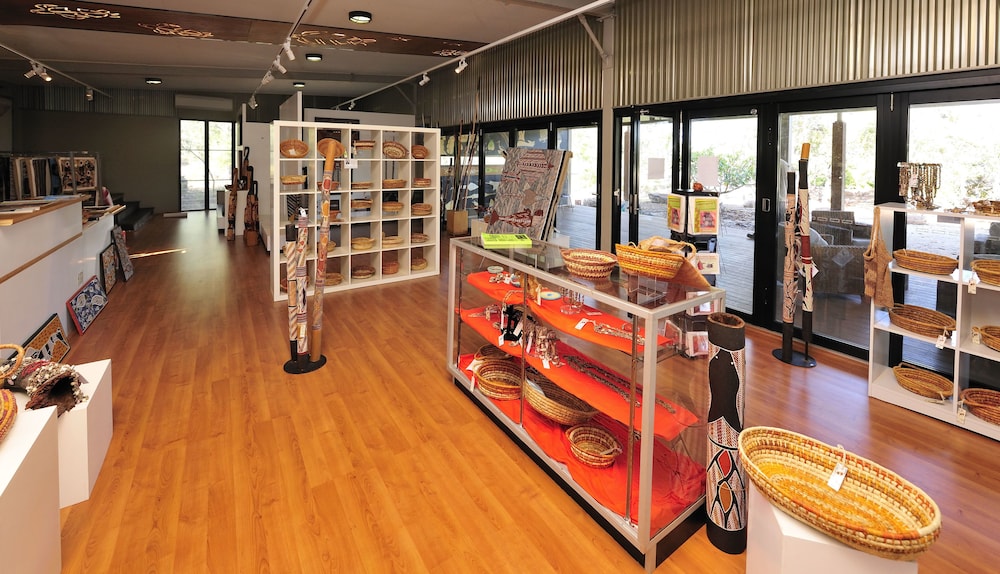 GROOTE EYLANDT LODGE 44/68
