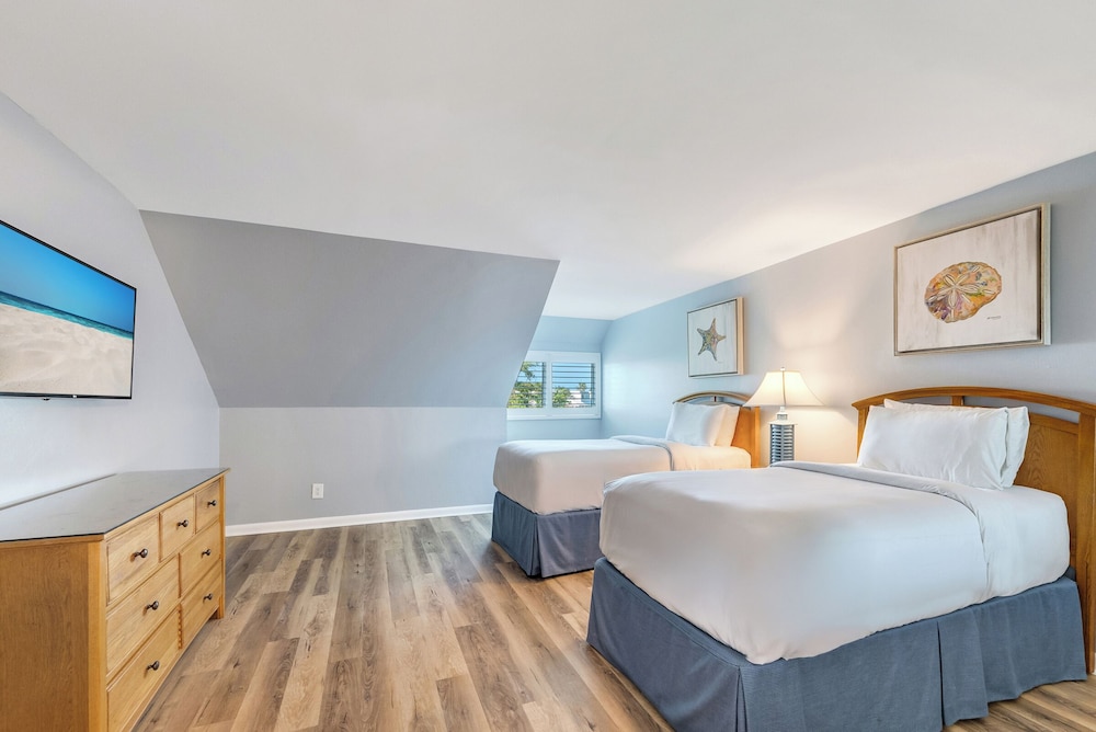 3 Bedrooms, Villa, Twin Beds, 2 King Beds, Sofa, Bay Side