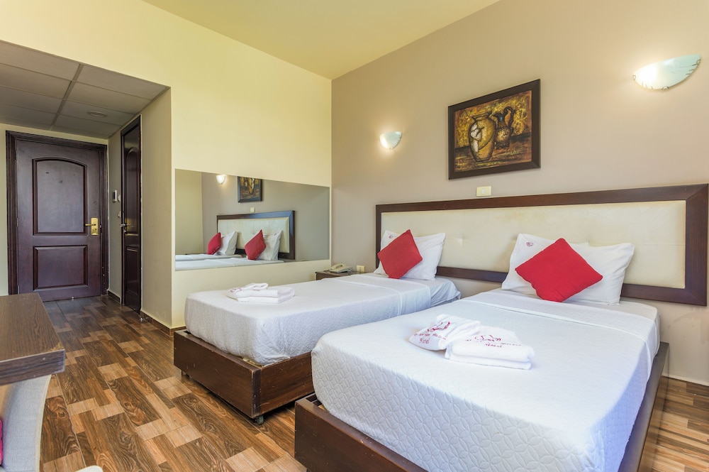 Deluxe, Double Bed, Sea View, Balcony, Al Murjan Palace Hotel, Jounieh 9/10
